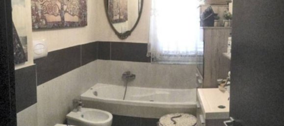 Квартира с 4 комнатами в Виллафранка Тиррена, Италия № 47801 5