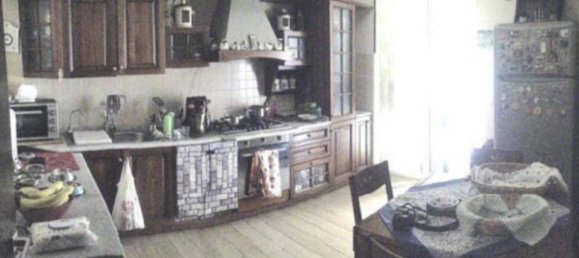 Квартира с 4 комнатами в Виллафранка Тиррена, Италия № 47801 4