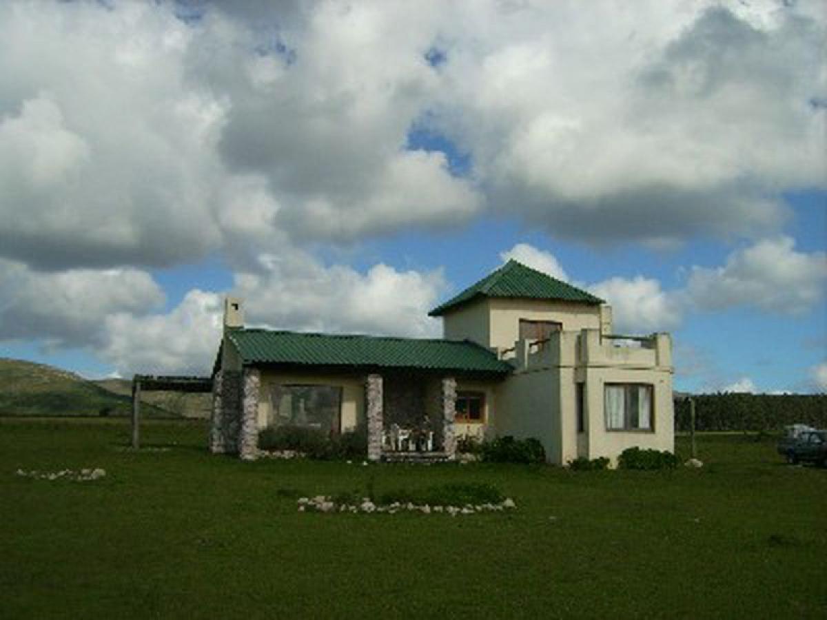 105m² Farm in Maldonado, Uruguay No. 14818