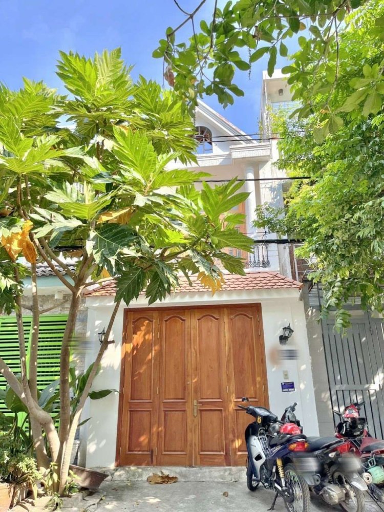 76m² Townhouse in District 7, Vietnam No. 9690