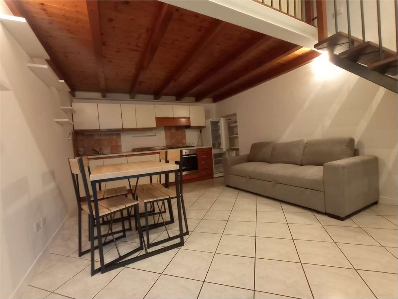 2غرفة شقة في Seveso, Italy رقم 68154