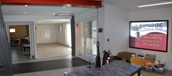 5 rooms Commercial property in Brionne, France No. 342992 5