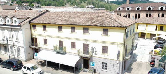 150m² Commercial property in Castagnole delle Lanze, Italy No. 130947 2