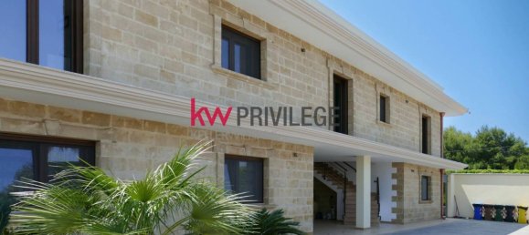 6 bedrooms House in Mesagne, Italy No. 296120 3