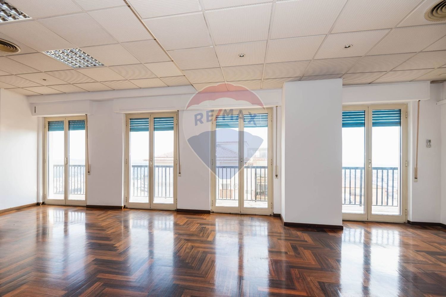 Apartamento de 6 habitaciónes en Ragusa, Italy No. 232946