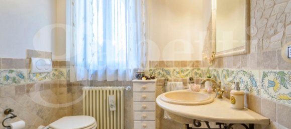 5 rooms House in Gubbio, Italy No. 155616 14