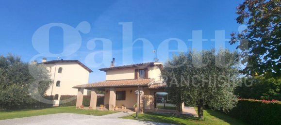 5 rooms House in Gubbio, Italy No. 155616 3