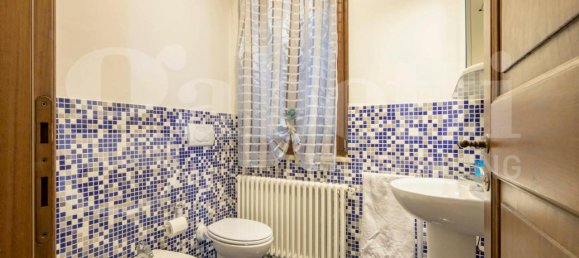 5 rooms House in Gubbio, Italy No. 155616 24