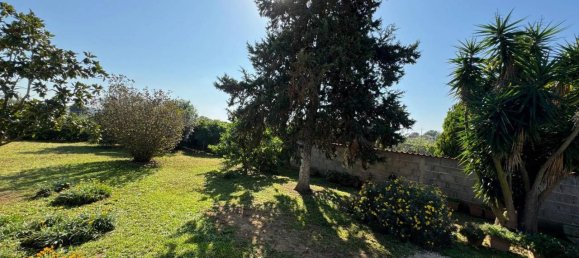 8-salle Villa à Nettuno, Italy No. 70467 3