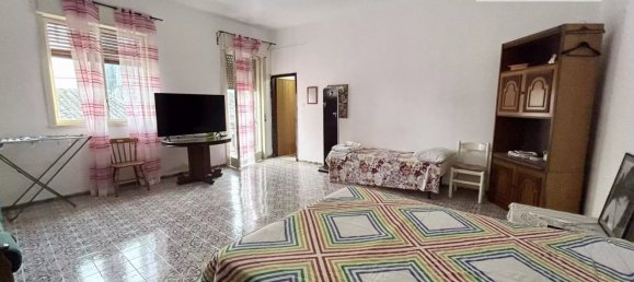 4-salle Appartement à Priolo Gargallo, Italy No. 191152 4