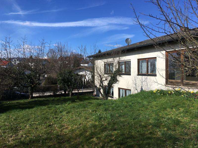 5 bedrooms Villa in Freising, Germany No. 167634