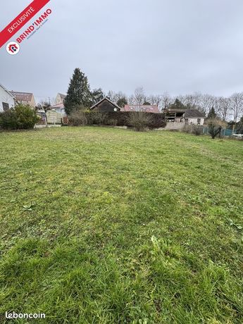 Grundstück in Essonne, France 981m², Nr. 106104