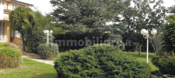 2 Schlafzimmer Wohnung in Latina, Italy, Nr. 278974 13