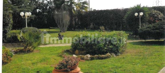 2 Schlafzimmer Wohnung in Latina, Italy, Nr. 278974 2