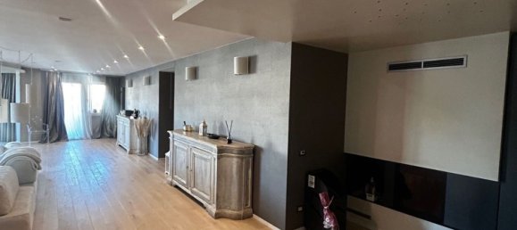 7 bedrooms House in Città di Castello, Italy No. 340813 2