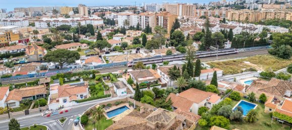 4 غرف نوم فيلا في Torremolinos, Spain رقم 154146 40