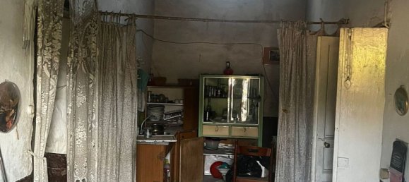 4 bedrooms House in Belpasso, Italy No. 374324 9