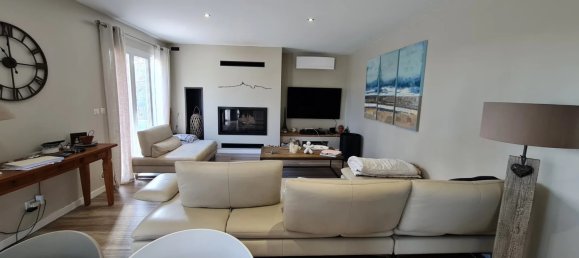 Casa de 4 dormitorios en Prunelli-di-Fiumorbo, France No. 79170 9