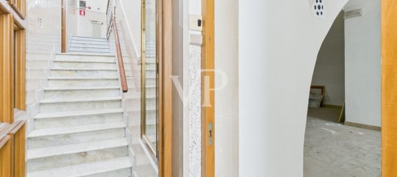 Bâtiment à Trani, Italy 1617m² No. 349084 30