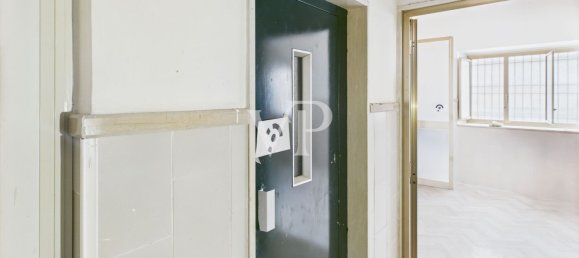 Bâtiment à Trani, Italy 1617m² No. 349084 8