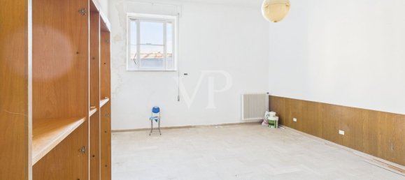 Bâtiment à Trani, Italy 1617m² No. 349084 47