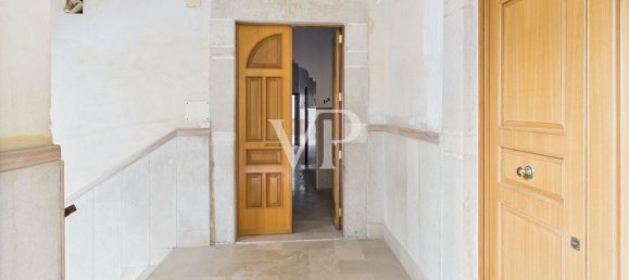 Bâtiment à Trani, Italy 1617m² No. 349084 6