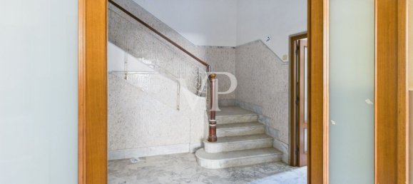 Bâtiment à Trani, Italy 1617m² No. 349084 27