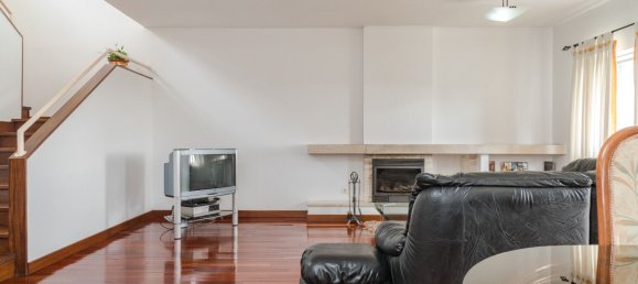 4 bedrooms House in Oeiras, Portugal No. 105995 2