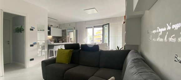 3-salle Appartement à Milan, Italy No. 339103 3