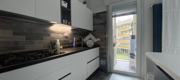 3-salle Appartement à Milan, Italy No. 339103 28