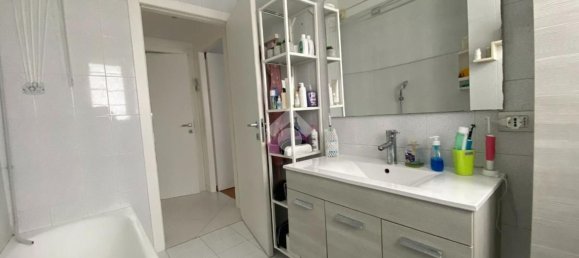 3-salle Appartement à Milan, Italy No. 339103 39