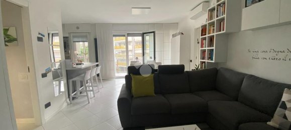 3-salle Appartement à Milan, Italy No. 339103 2