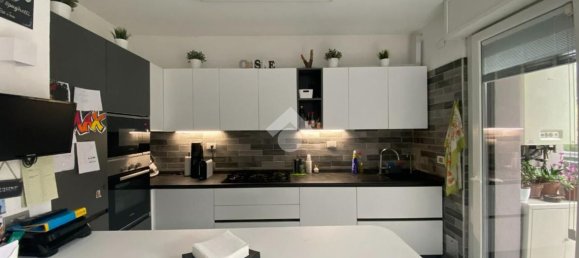 3-salle Appartement à Milan, Italy No. 339103 5