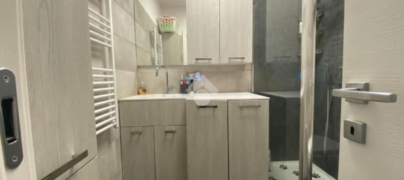 3-salle Appartement à Milan, Italy No. 339103 17