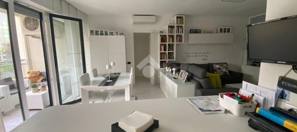3-salle Appartement à Milan, Italy No. 339103 24