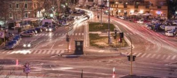 2 rooms Commercial property in Rome, Italy No. 205885 10