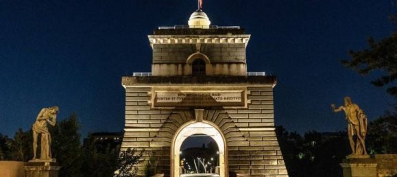 2 rooms Commercial property in Rome, Italy No. 205885 4