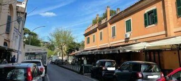 2 rooms Commercial property in Rome, Italy No. 205885 27