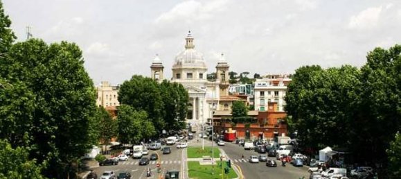 2 rooms Commercial property in Rome, Italy No. 205885 17