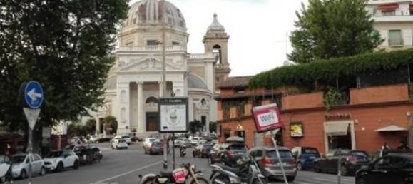 2 rooms Commercial property in Rome, Italy No. 205885 15