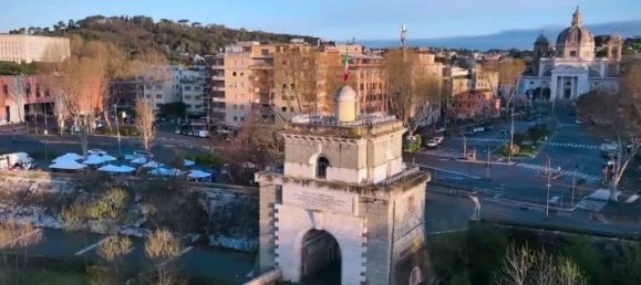 2 rooms Commercial property in Rome, Italy No. 205885 22