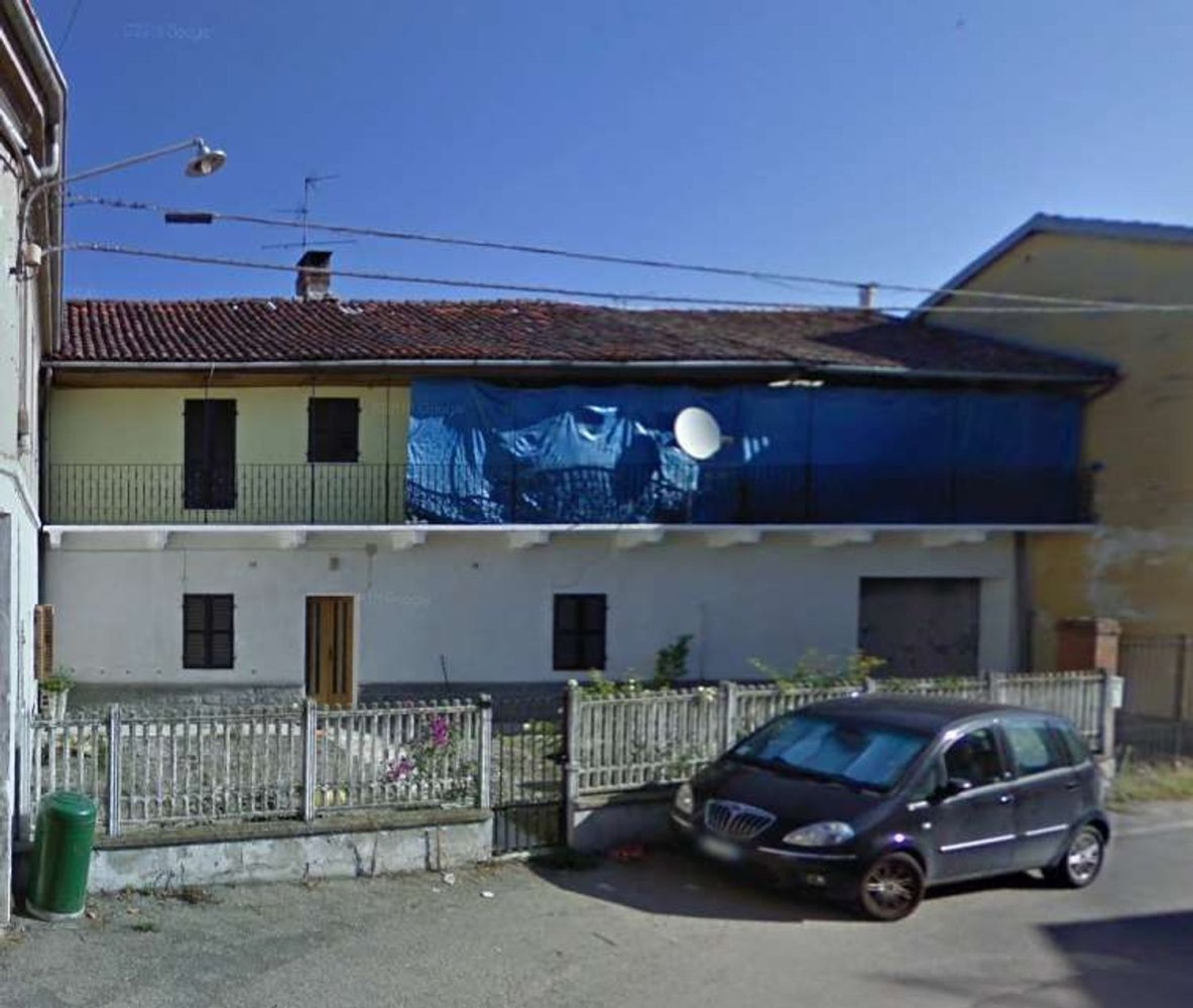 6 bedrooms Apartment in Crescentino, Italy No. 375889