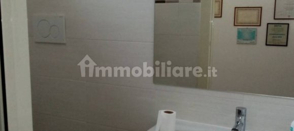 Propiedad comercial de 4 habitaciónes en Piacenza, Italy No. 333184 16