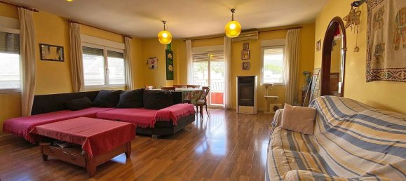 Apartamento de 3 dormitorios en Pinoso, Spain No. 95384 6