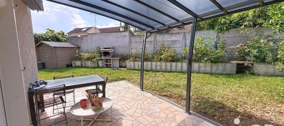 3 bedrooms House in Charge, France No. 326926 15