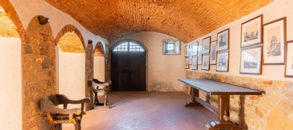 30 Schlafzimmer Villa in Borgo San Lorenzo, Italy, Nr. 113607 19