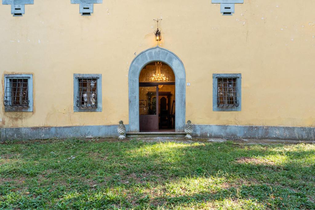 30 Schlafzimmer Villa in Borgo San Lorenzo, Italy, Nr. 113607