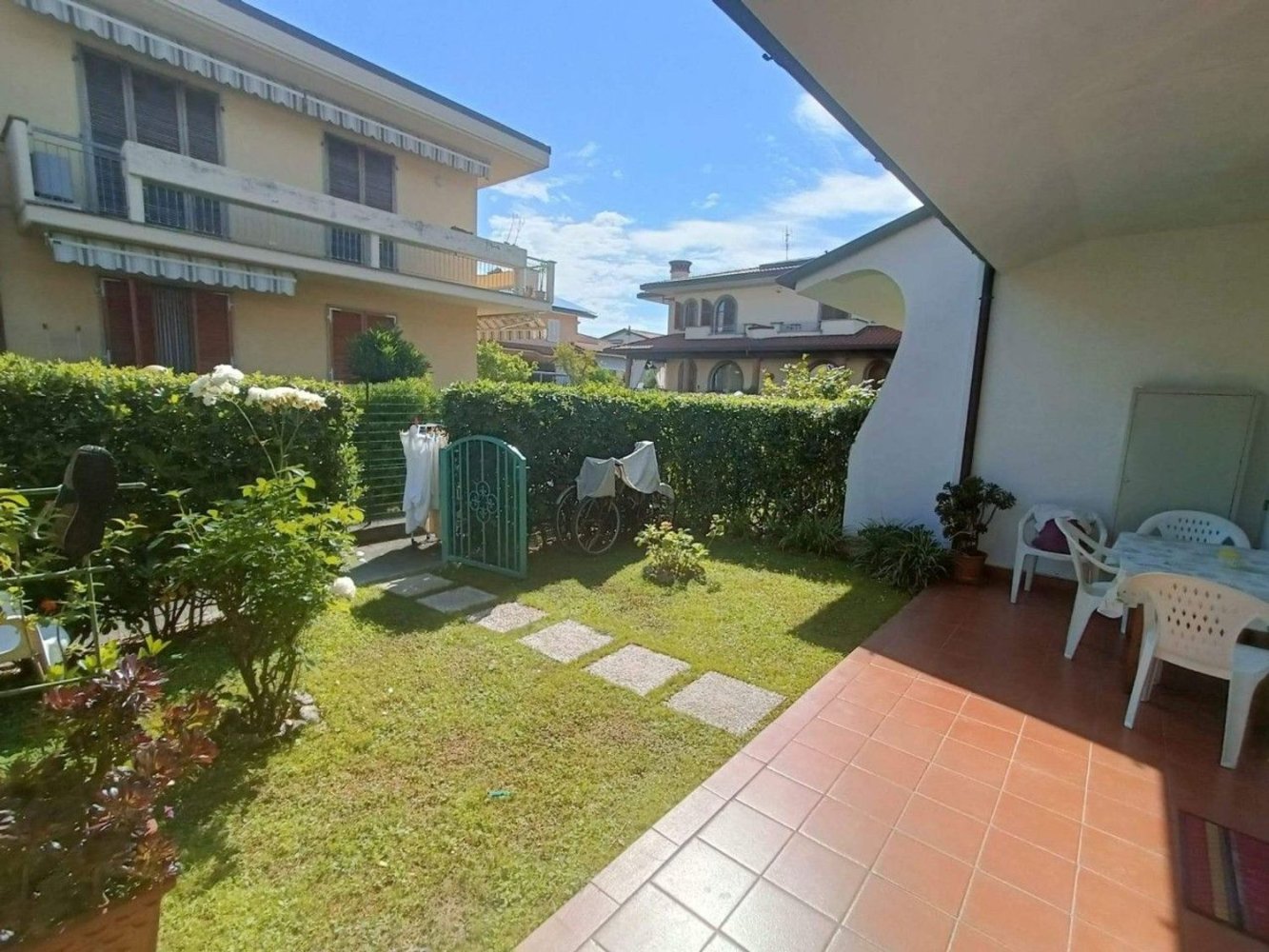 4 rooms Villa in Massa, Italy No. 146235