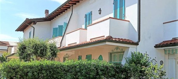 4 rooms Villa in Massa, Italy No. 146235 18
