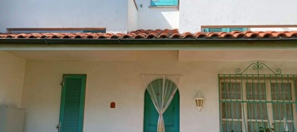 4 rooms Villa in Massa, Italy No. 146235 8